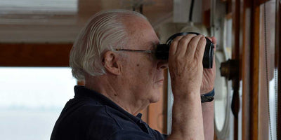 Better Viewing Experience: Tips for Using Binoculars with Eyeglasses