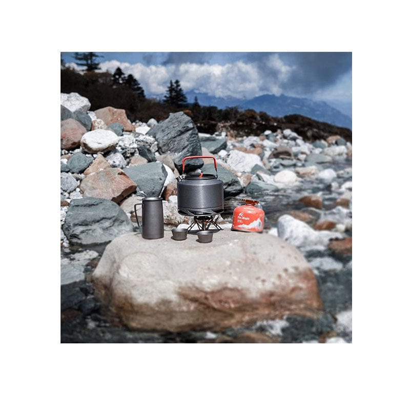 FireMaple Feast FMC-XT1 0.8L Heat Exchange Kettle in use